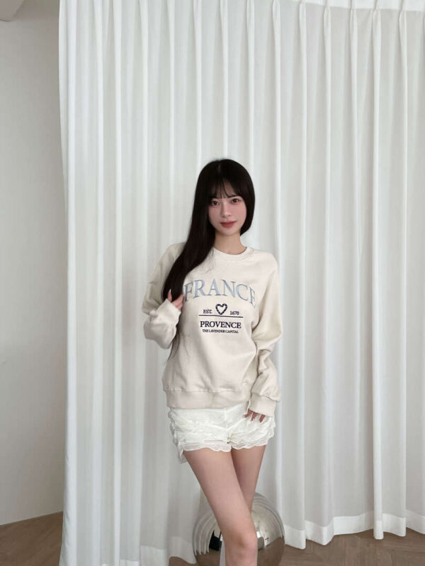 F21 曼哈頓少女刺繡圓領寬鬆衛衣