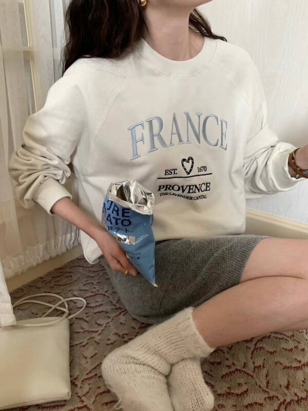 F21 曼哈頓少女刺繡圓領寬鬆衛衣