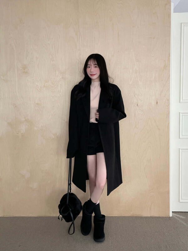J32 "現貨" 柏林少女日常羊毛翻領長款大衣外套