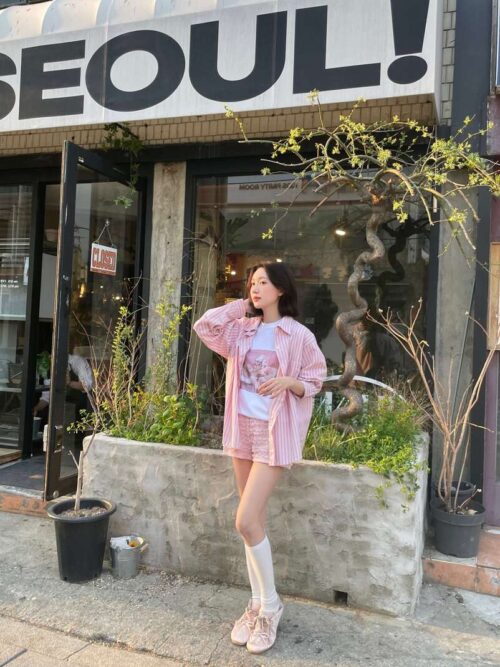 P26 米斯蒂的粉色澡堂小貓咪T-shirt