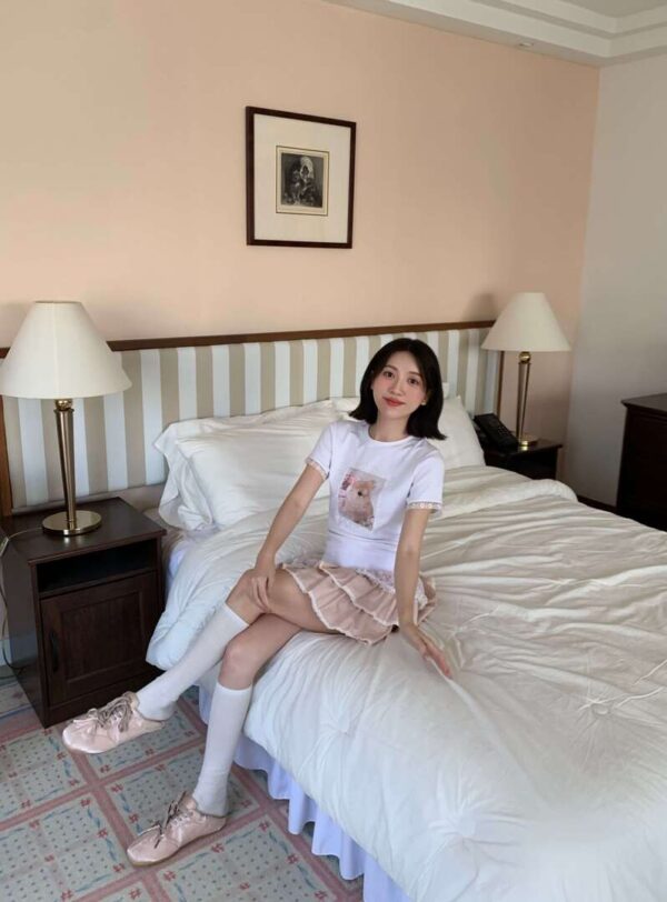 P34 Coney柯妮的蕾絲宮廷小兔子tee