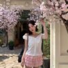 P12 Leona莉奧娜雕花小玫瑰捲邊上衣