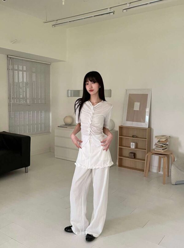 P37 Leonora萊昂諾拉的天絲捲邊抓皺柔軟tee