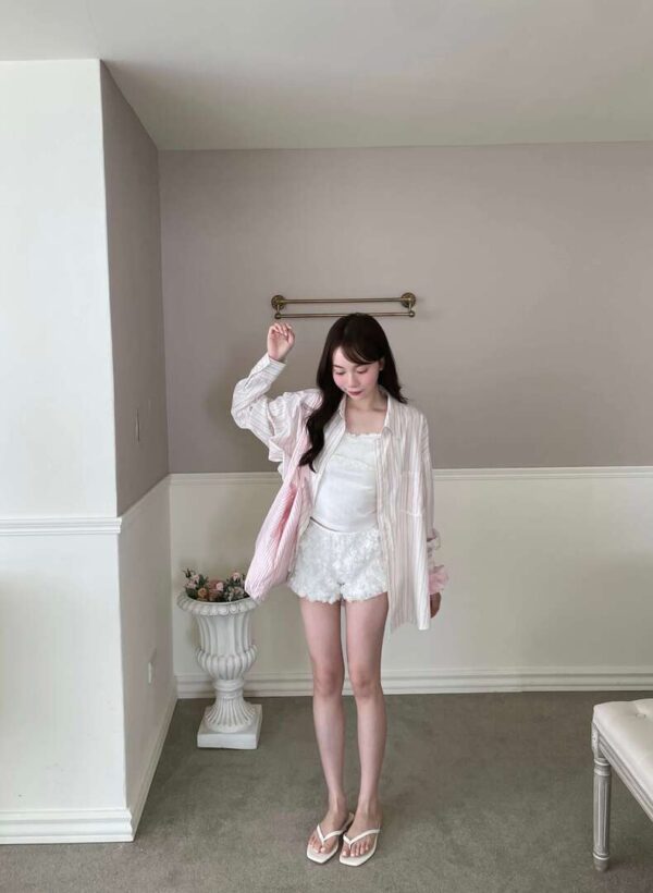 S26 Rebecca麗貝卡的柔粉直條紋蕾絲襯衫