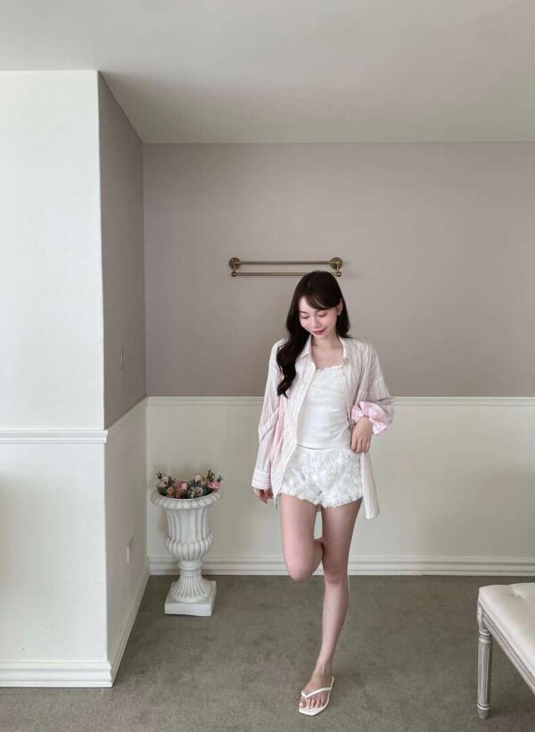 S26 Rebecca麗貝卡的柔粉直條紋蕾絲襯衫