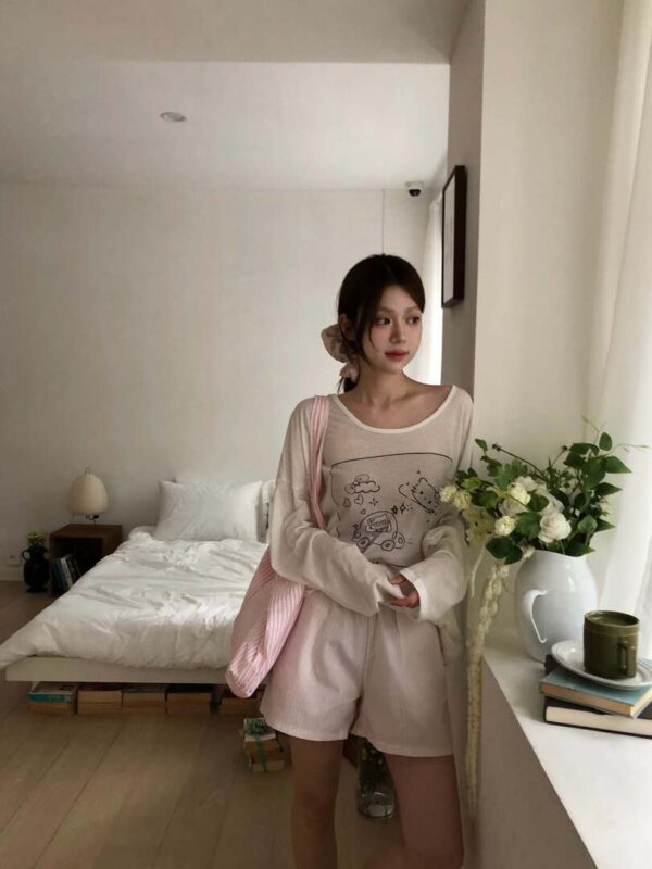 T04 Kitty凱蒂小貓設計師塗鴉薄防曬棉tee