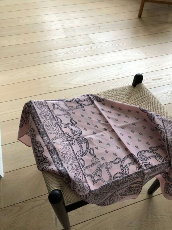 T44 Paisley佩斯里的綁帶絲巾 (可當上衣)