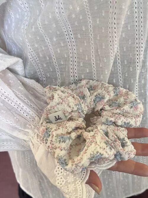 S99 法式花園裡的粉藍小花大腸圈