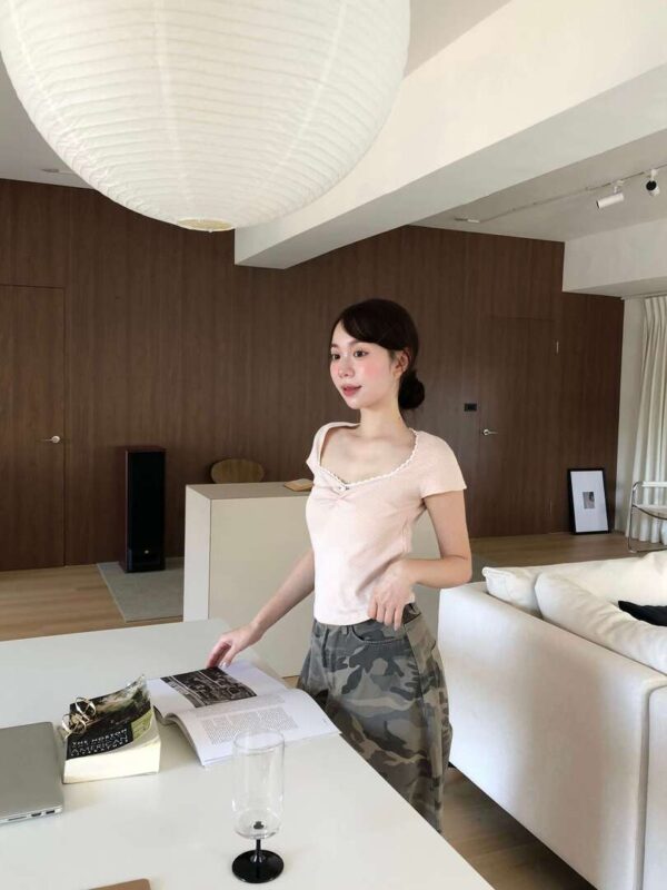 T72 卡爾尼娜的淺迷彩薄款氣球彎刀牛仔褲