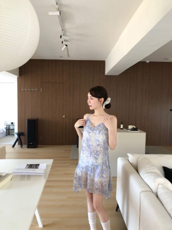 T68 Esther艾絲特的夢幻暈染玫瑰後綁帶洋裝