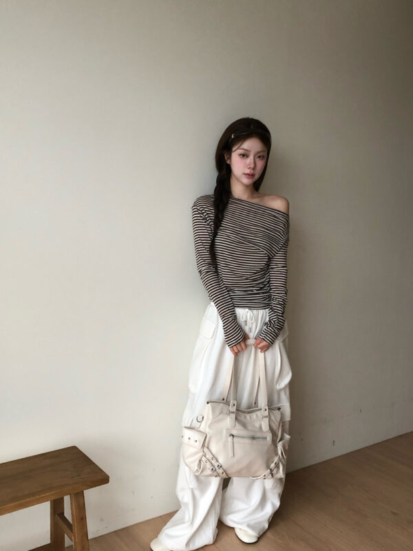 1 (101) V06 貝絲的柔軟條紋薄款針織上衣