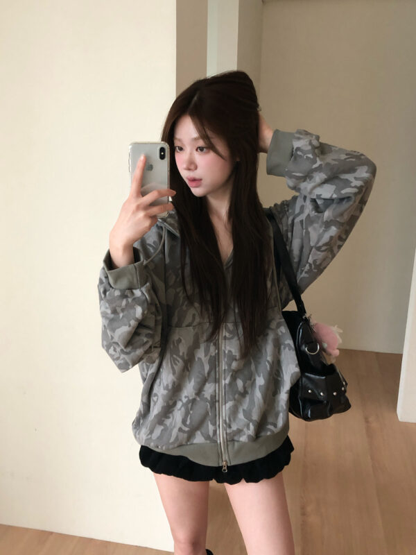 1 (57) V11 Cleo克莉歐的設計師刺繡薄款迷彩外套