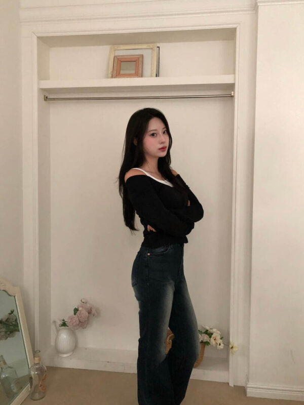 1 (26) V56 克羅貝娜的薄款彈力顯瘦喇叭牛仔褲