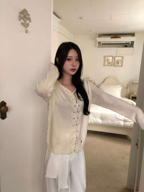 1 (48) V52 布里斯托爾的純白綁帶直筒長褲