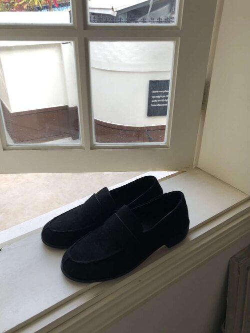 W38 Minnie的巴黎黑色麂皮絨面皮鞋