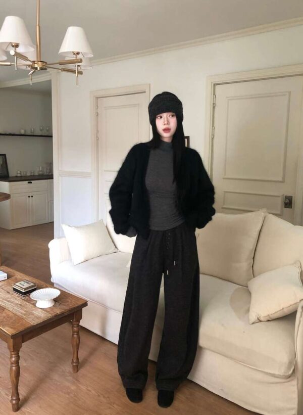 W23 愛瑪的設計師柔軟針織半高領打底tee