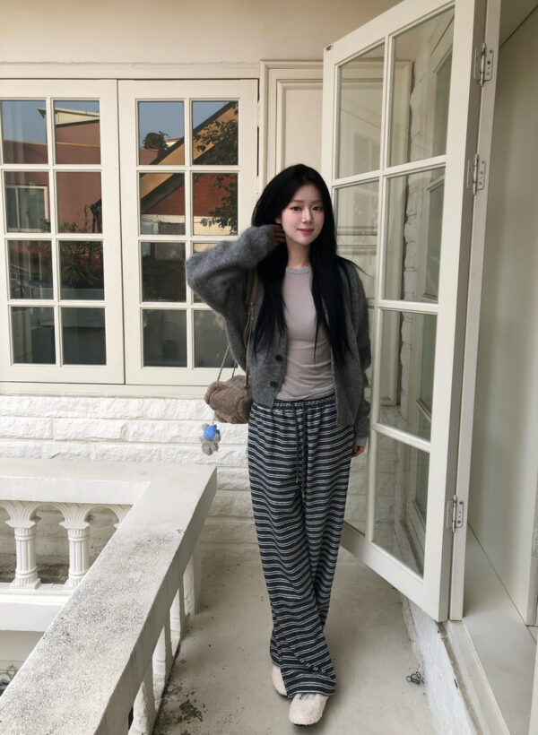 W19 Eliana艾莉安娜的設計師毛感針織外套