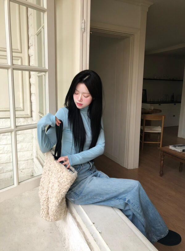 W23 愛瑪的設計師柔軟針織半高領打底tee