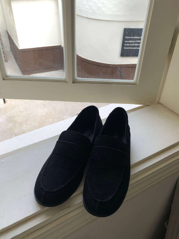 W38 Minnie的巴黎黑色麂皮絨面皮鞋