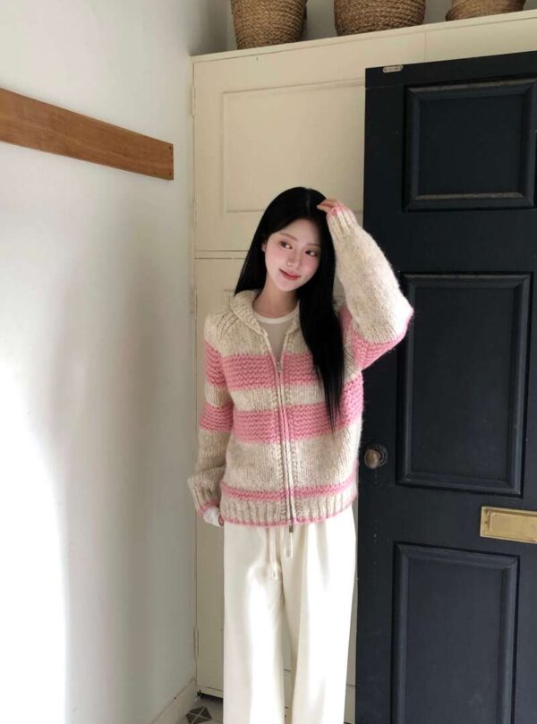 11 W15 科馬爾的小翻領柔軟條紋針織外套