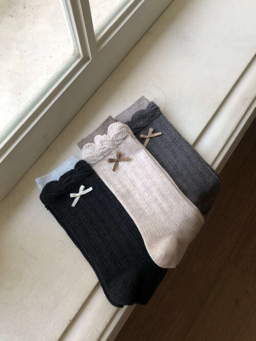 W46 莉莉的雙色拼接蝴蝶結冬日長襪