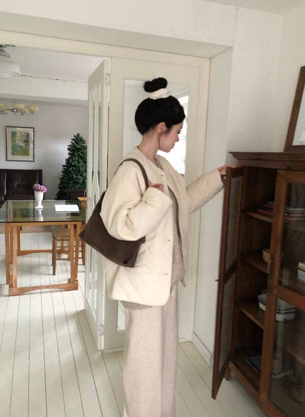 W09 Claire克萊爾的奶咖色絨毛v領毛衣