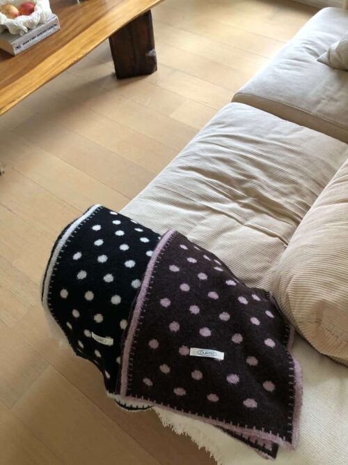 Y40 辛迪的小圓點撞色柔軟圍巾