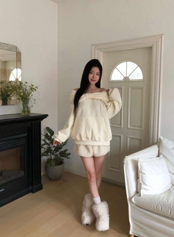 Y26 Holly霍莉的蝴蝶結平口帽t一字領上衣