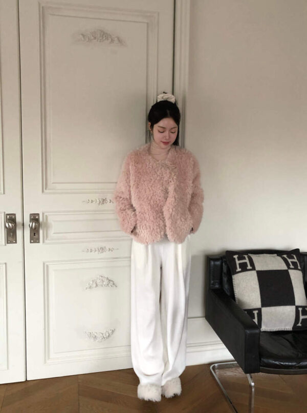 Y23 Belinda貝琳達的軟絨毛蝴蝶結外套