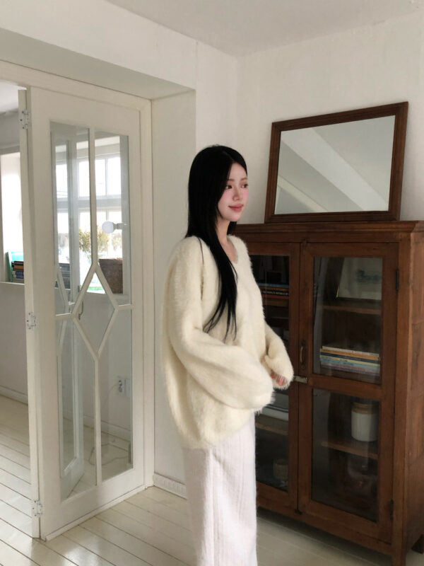 1 (3) W06 萊莉絲的奶白絨毛拼接毛毛褲