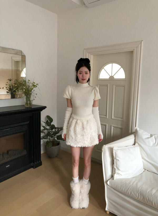 Y28 Dahlia黛莉安公主的半高領柔軟上衣+袖套