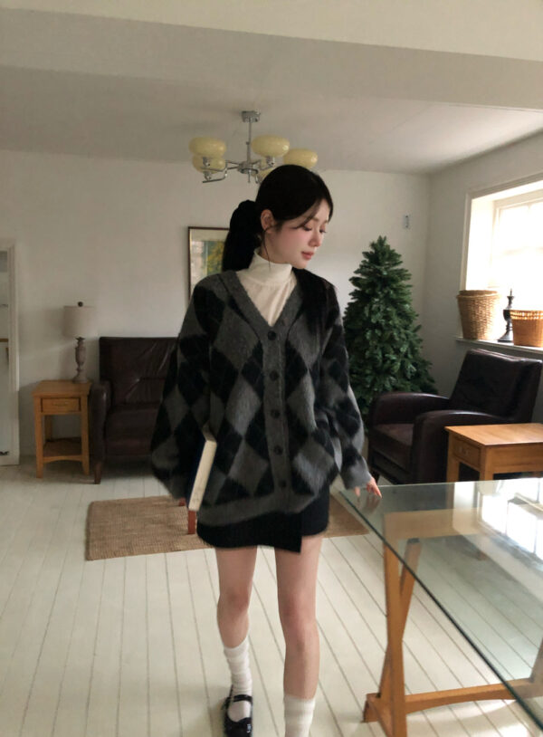 W30 羅茜的草莓可麗露菱格毛毛外套