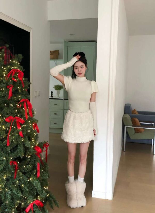 Y28 Dahlia黛莉安公主的半高領柔軟上衣+袖套