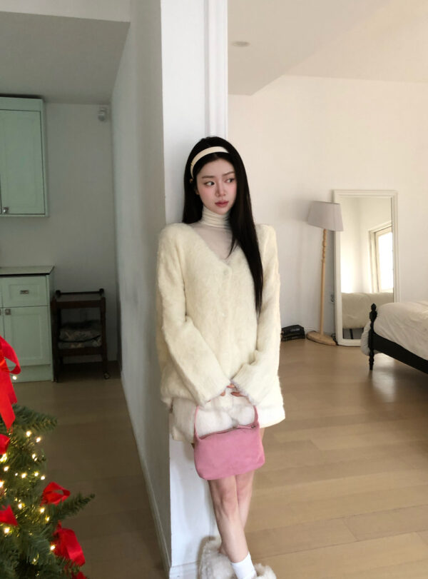 Y25 伊麗莎白的柔軟天絲羊毛彈力高領上衣