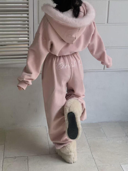 Y56 潔西卡的英文刺繡內刷毛縮口褲