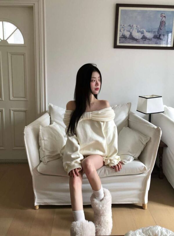 Y26 Holly霍莉的蝴蝶結平口帽t一字領上衣