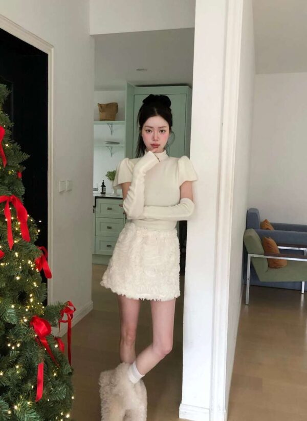 Y28 Dahlia黛莉安公主的半高領柔軟上衣+袖套