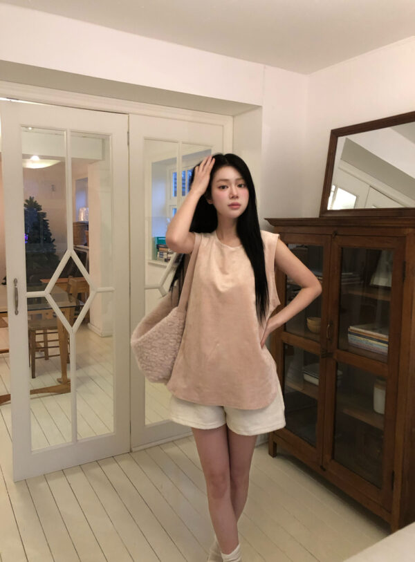 8 W50 布列塔尼的粉色麂皮背心