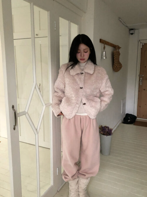 W18 Fanny梵妮的溫柔baby粉毛毛外套