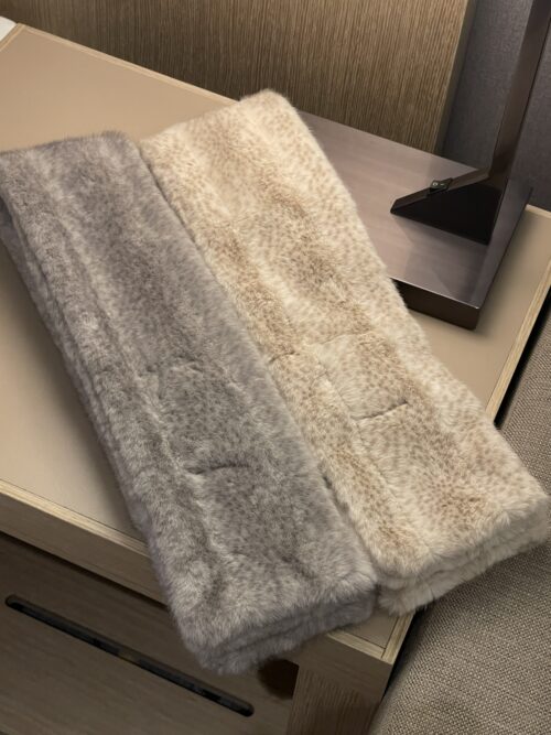 Y42 Bambi斑比的軟絨毛貴氣圍脖