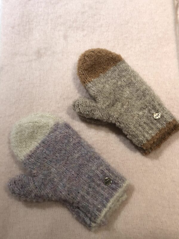 Y05 索菲亞的設計師羊駝毛保暖QQ手套