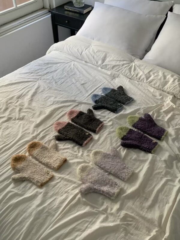 Y05 索菲亞的設計師羊駝毛保暖QQ手套