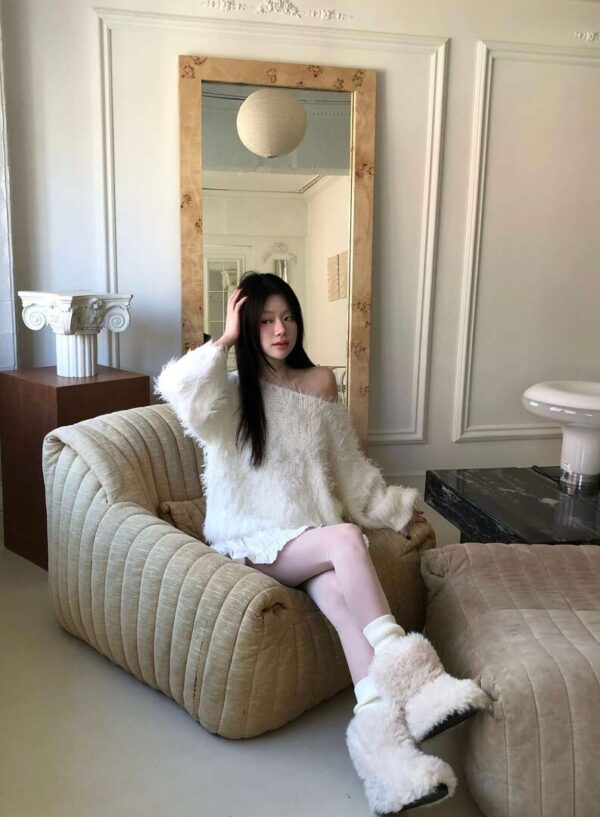 Z26 伊瓦爾的法式柔軟毛毛針織上衣