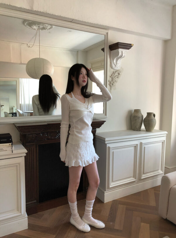 1 (15) Z25 Zora卓拉的繞脖彈力蝴蝶結針織上衣