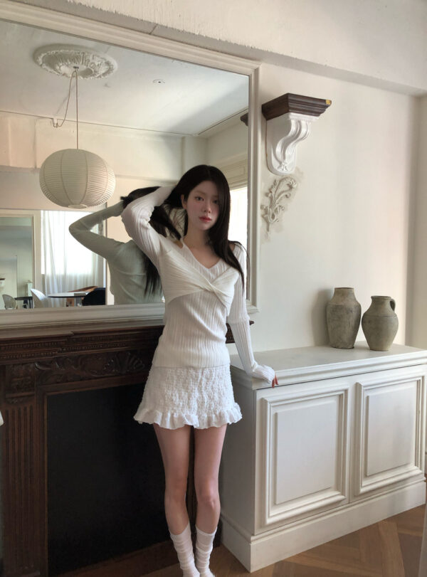 1 (16) Z25 Zora卓拉的繞脖彈力蝴蝶結針織上衣