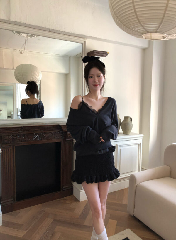 Z18 Elodie艾洛蒂的v領針織上衣