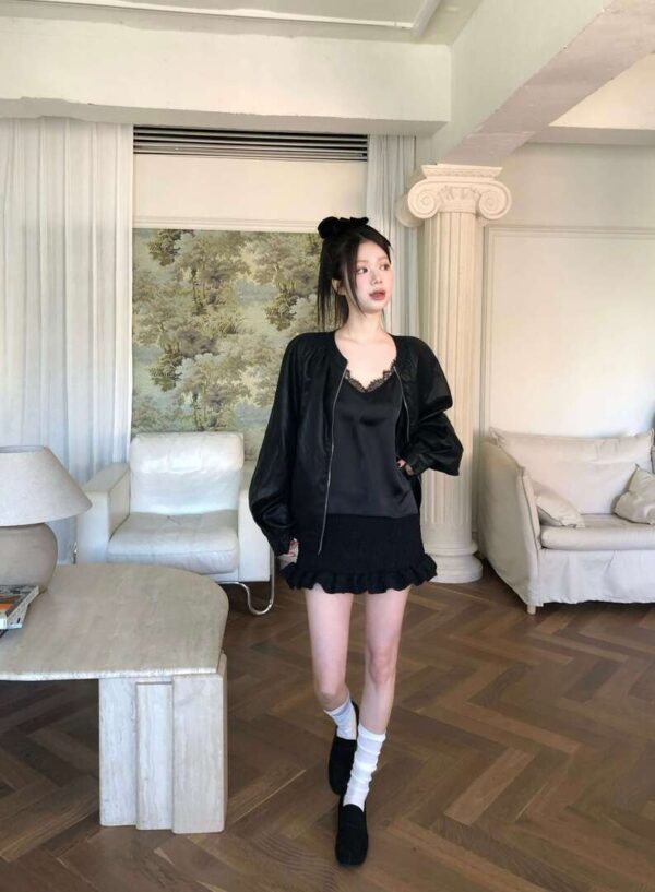 Z40 Nessa奈莎的緞面蕾絲背心