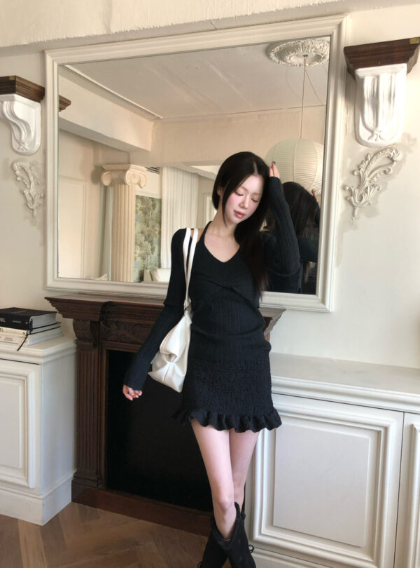 1 (35) Z25 Zora卓拉的繞脖彈力蝴蝶結針織上衣