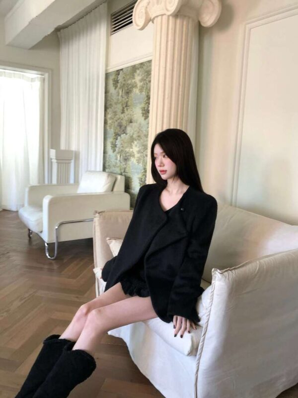 1 (36) Z25 Zora卓拉的繞脖彈力蝴蝶結針織上衣