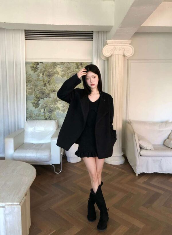 1 (37) Z36 查茨沃斯莊園的柔軟短毛貝殼扣外套